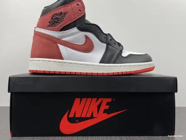 HYPE 555088-112 OG Jordan 1 Red' Air High Retro 'Track 0323